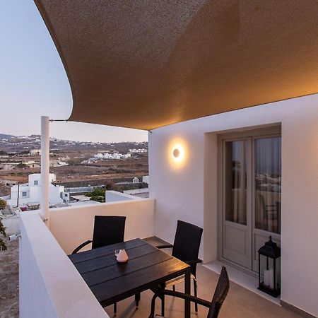 מסאריה Santorini Villatzio Suites מראה חיצוני תמונה
