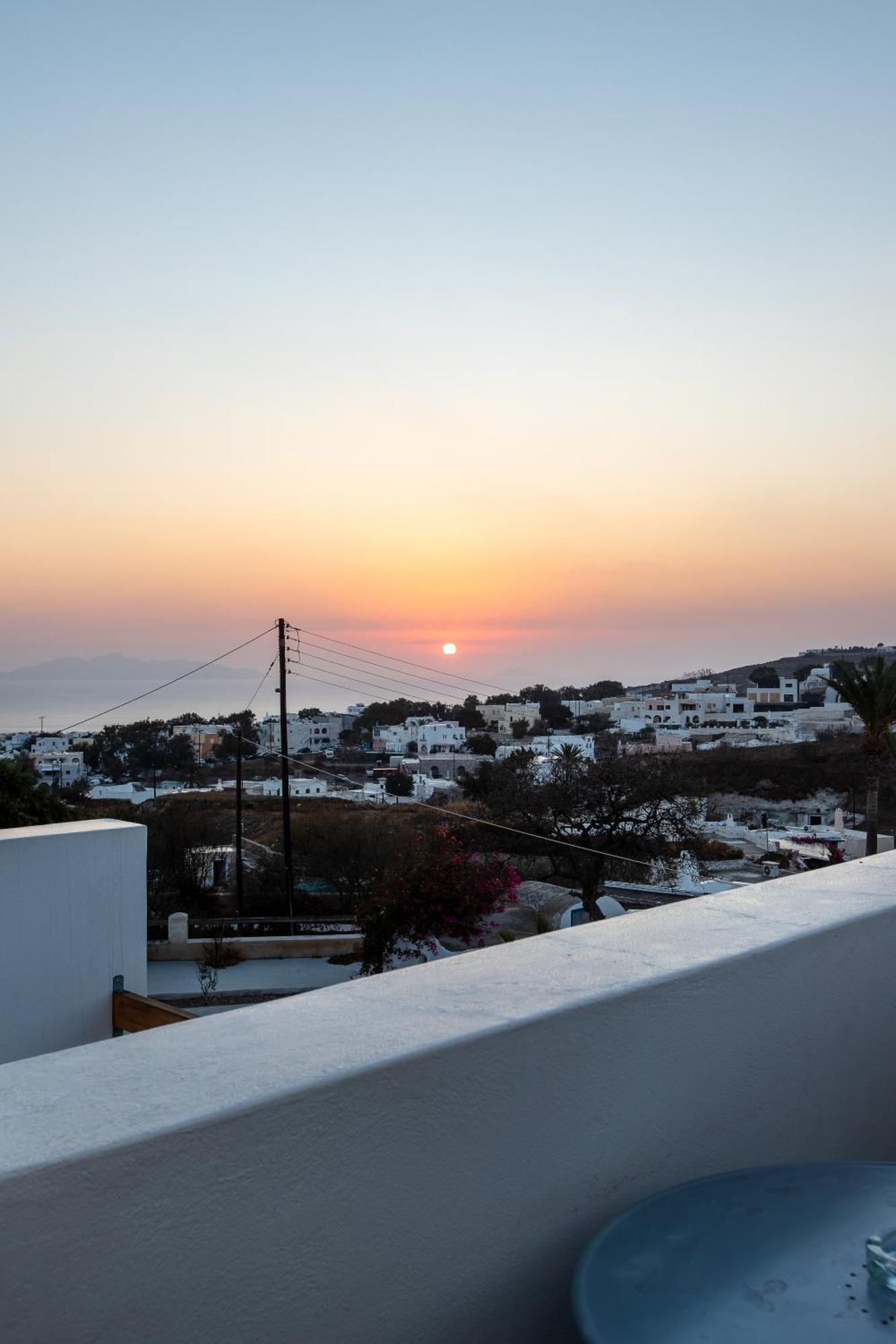 מסאריה Santorini Villatzio Suites מראה חיצוני תמונה