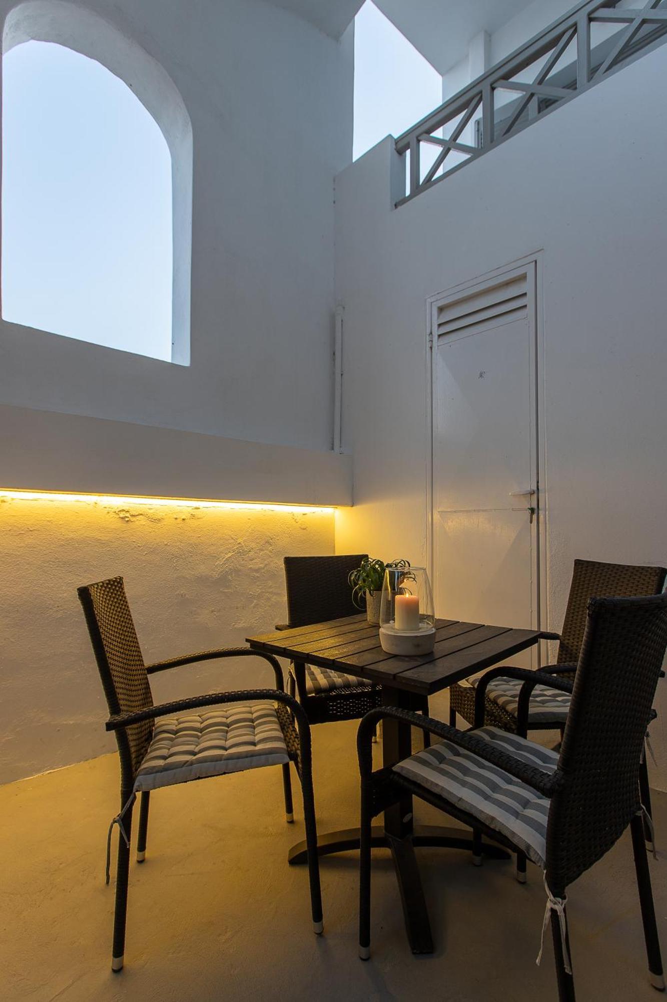 מסאריה Santorini Villatzio Suites מראה חיצוני תמונה